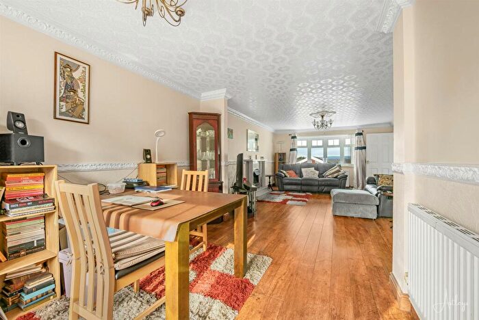 2 Bedroom Detached Bungalow For Sale In Telyn Aur, Morriston, Swansea, SA6
