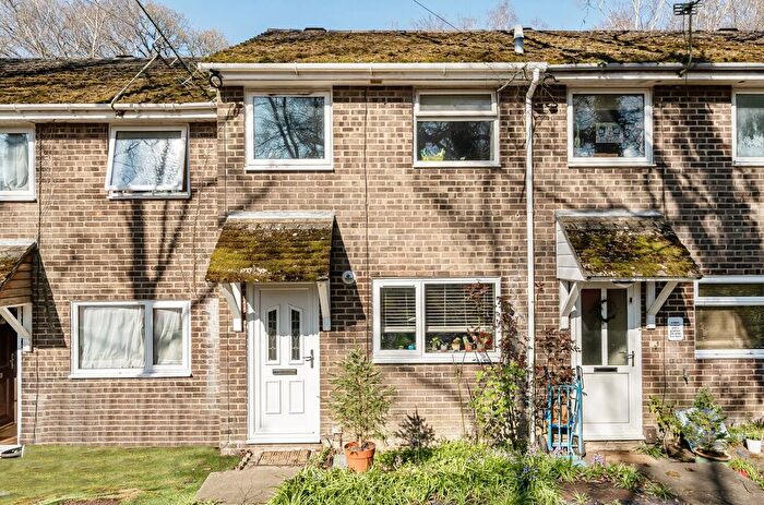 2 Bedroom Terraced House For Sale In Sandpiper Road, Lordswood, Southampton, Hampshire, SO16