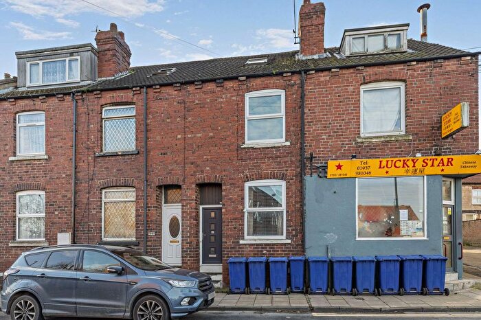 3 Bedroom Terraced House For Sale In York Road, Tadcaster, LS24