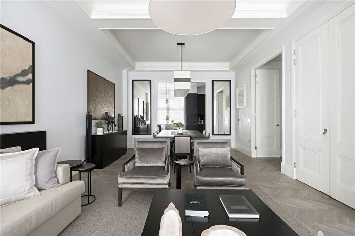 3 Bedroom Flat To Rent In Old Queen Street, London, SW1H