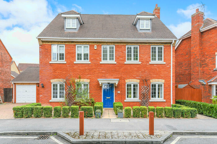 6 Bedroom Detached House To Rent In Turgis Road, Elvetham Heath, Fleet, GU51