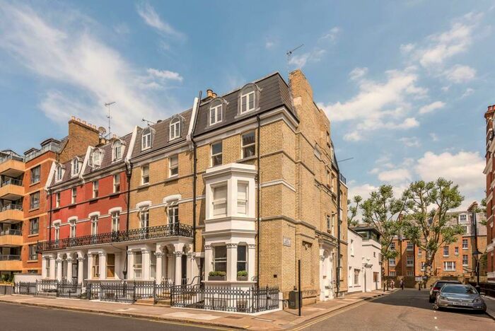 1 Bedroom Flat To Rent In Drayton Gardens, South Kensington, London, SW10