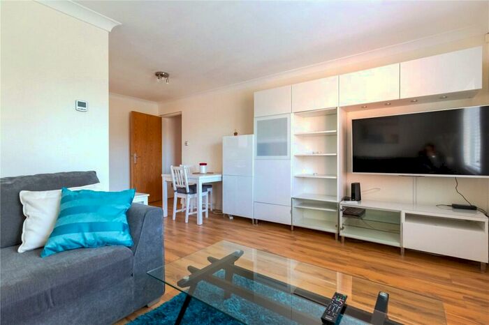 1 Bedroom Apartment To Rent In Sherard Court, Manor Gardens, Islington, London, N7