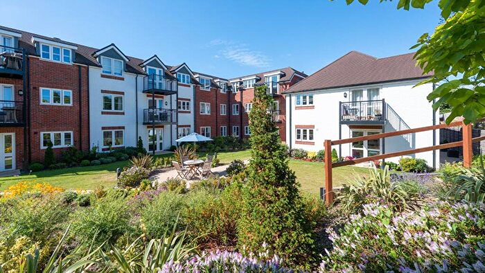 1 Bedroom Retirement Property For Sale In Colebrooke Lodge, Prices Lane, Reigate, RH2