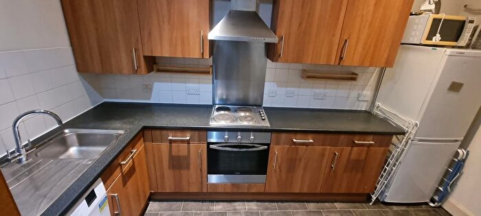 4 Bedroom Flat To Rent In Commercial Street, Dundee, DD1