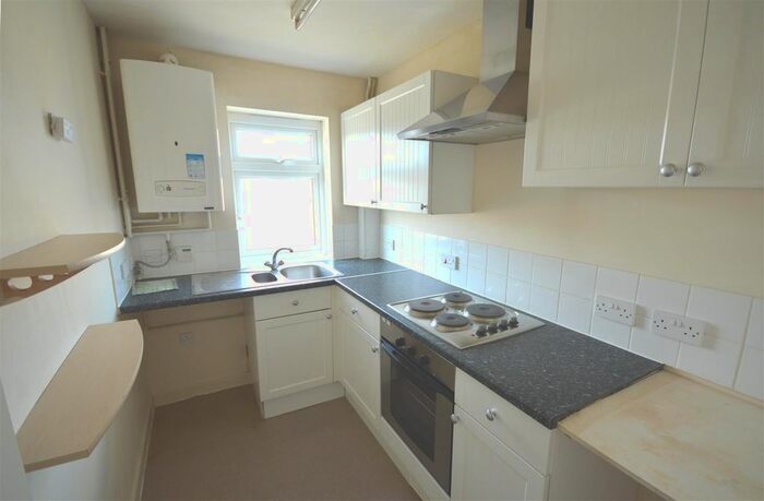 2 Bedroom Flat To Rent In Hargate Way, Hampton Hargate, Peterborough, PE7