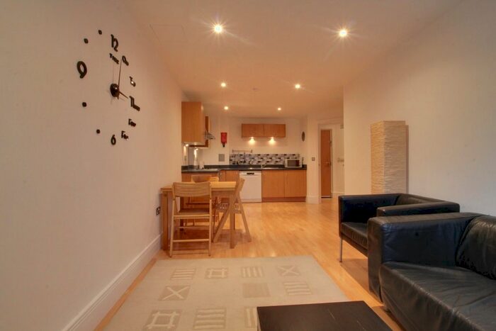 2 Bedroom Flat To Rent In Spire Court, Manor Road, Edgbaston, Birmingham, B16