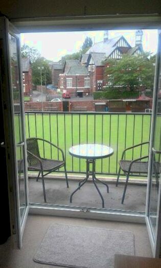 1 Bedroom Flat To Rent In Chorlton Height, Manchester, M21