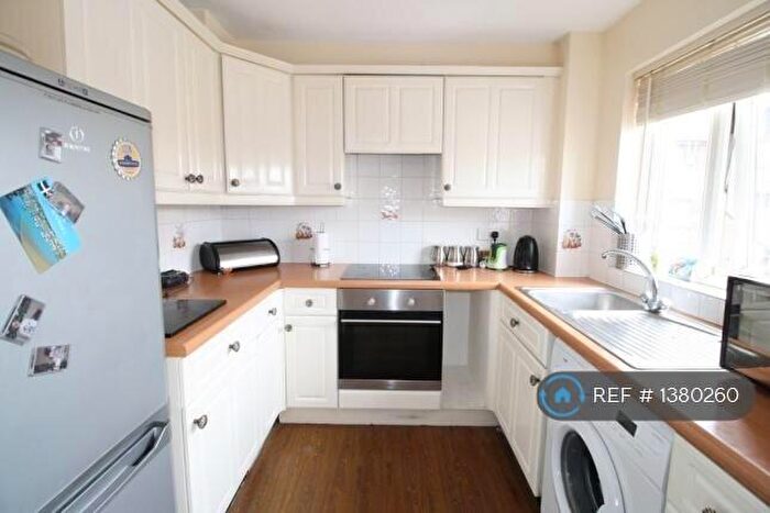 1 Bedroom Flat To Rent In Brimfield Road, Purfleet Essex, RM19