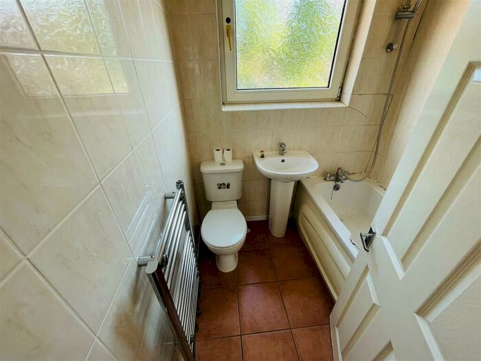 3 Bedroom End Of Terrace House For Sale In Hollow Crescent, Radford, Coventry, CV6