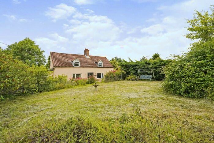 3 Bedroom Detached House For Sale In Low Street, Weasenham, King's Lynn, PE32