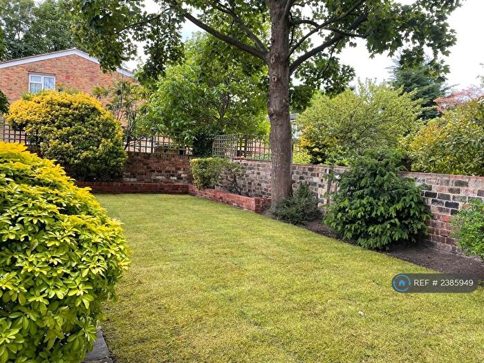 1 Bedroom Flat To Rent In Vanbrugh Park, London, SE3