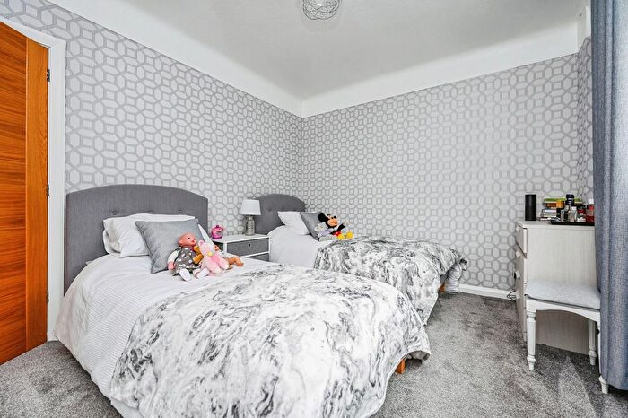 3 Bedroom Bungalow For Sale In Agnes Road, Blundellsands, Liverpool, L23