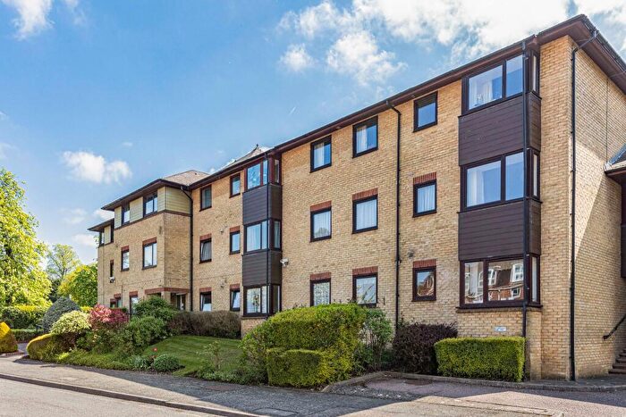 1 Bedroom Apartment For Sale In Flat Hertford Mews, Billy Lows Lane, Potters Bar, EN6