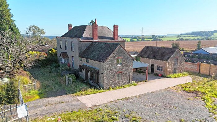 5 Bedroom Detached House For Sale In Acton Green, Acton Beauchamp, Worcester, WR6