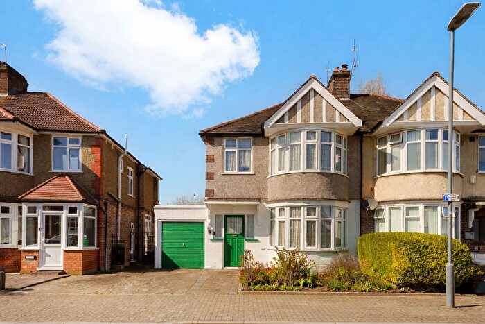 3 Bedroom Semi Detached House For Sale In Lowick Road, Harrow, Middlesex, HA1