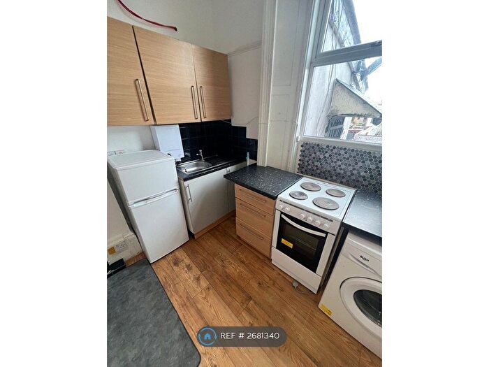 Studio To Rent In London Road, Croydon, CR0