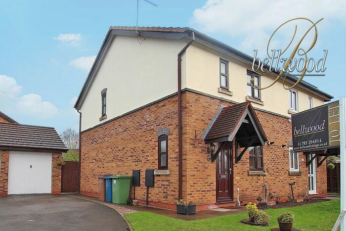 3 Bedroom Semi-Detached House To Rent In Simeon Way, Stone, ST15