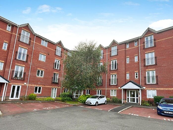 1 Bedroom Flat For Sale In Waterside Gardens, Bolton, BL1