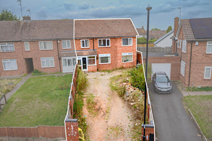 5 Bedroom End Of Terrace House For Sale In The Barley Lea, - No Onwards Chain - Unique Property, Extended With Four Double Bedrooms & Self Contained Annex, CV3