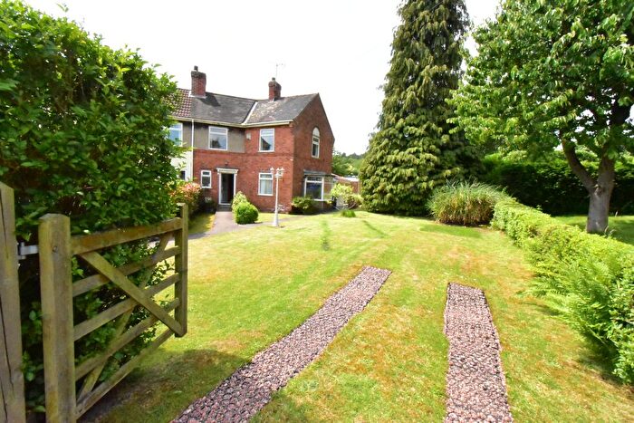 3 Bedroom Semi-Detached House For Sale In Fraser Street, Newstead Nottingham, NG15