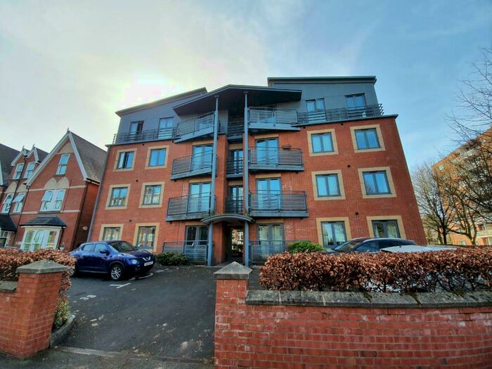 2 Bedroom Apartment To Rent In Manor Road, Edgbaston, Birmingham, West Midlands, B16