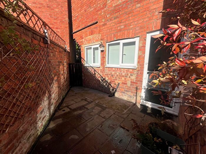 2 Bedroom End Terrace House To Rent In Cloutsham Street, The Mounts, NN1