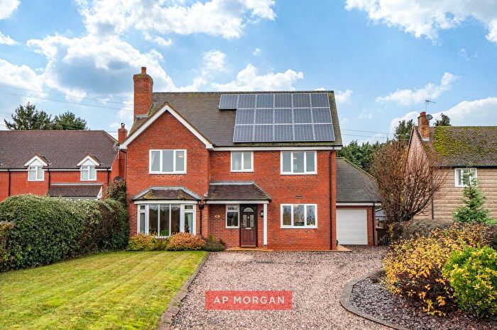4 Bedroom Detached House For Sale In Oldfield Lane, Ombersley, Droitwich, Worcestershire, WR9