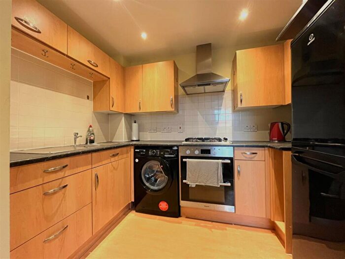 1 Bedroom Apartment For Sale In Buscot Park Way, Daventry, NN11