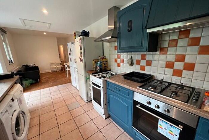 1 Bedroom Terraced House To Rent In Colum Road Cardiff, CF10