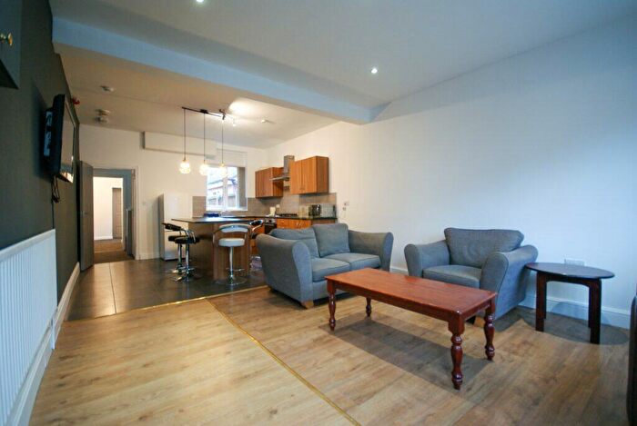 4 Bedroom Terraced House To Rent In Tiverton Road, Selly Oak, Birmingham, B29