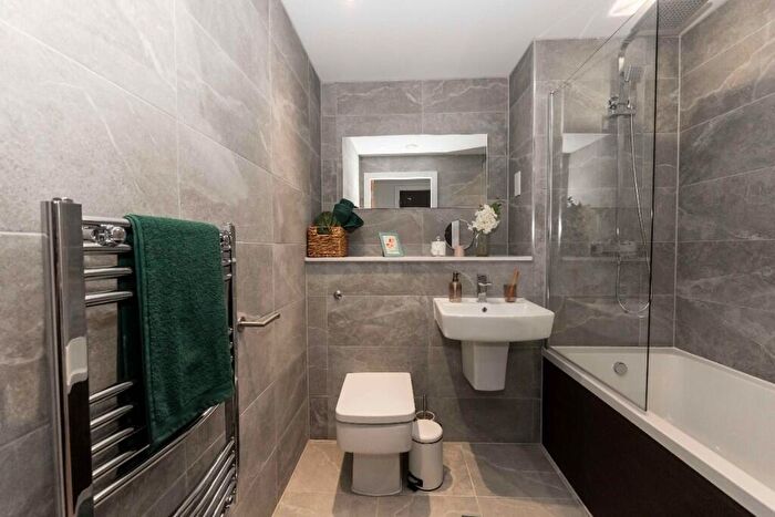 1 Bedroom Flat To Rent In Millers Place Heaps Mill, Liverpool, Merseyside, L1