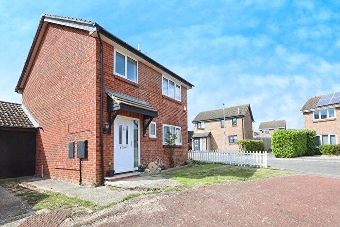 3 Bedroom Detached House For Sale In Parkside, Northampton, Northamptonshire, NN3