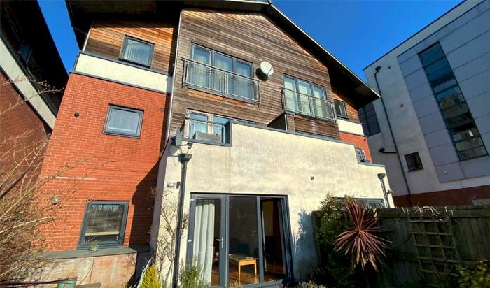 2 Bedroom Apartment To Rent In Cavendish Road, Manchester, Greater Manchester, M20