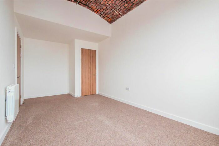 3 Bedroom Flat To Rent In Meadow Mill, Water Street, Stockport, SK1