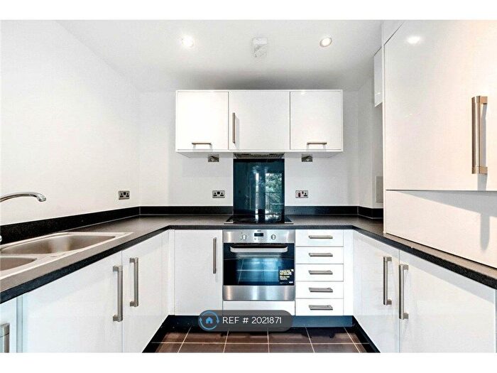 2 Bedroom Flat To Rent In Fairthorn Road, London, SE7