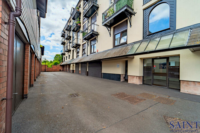 2 Bedroom Flat To Rent In Turneys Court, NG2