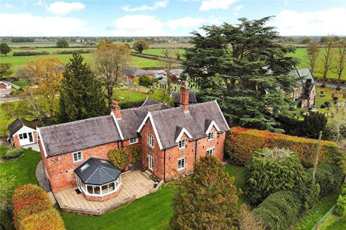 4 Bedroom Detached House For Sale In Middlewich Road, Minshull Vernon, CW1