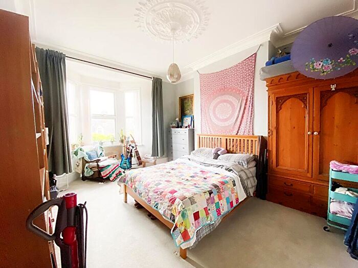 2 Bedroom Apartment For Sale In The Avenue, Wallsend, NE28