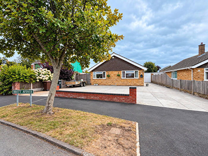 4 Bedroom Detached Bungalow For Sale In Brett Avenue, Gorleston, Great Yarmouth, NR31