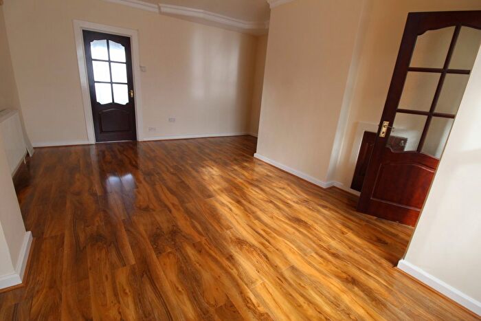 2 Bedroom Terraced House To Rent In Lawson Road, Southall, UB1