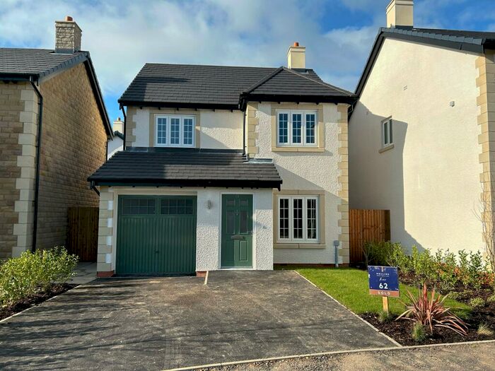 3 Bedroom House To Rent In Weavers Court, Galagte, LA2