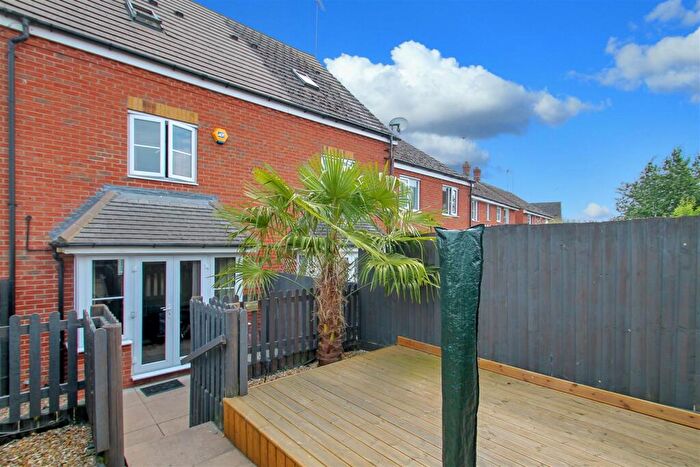 3 Bedroom Town House For Sale In Midland Road, Thrapston, NN14