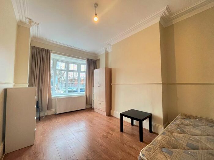 1 Bedroom Terraced House To Rent In Lynnwood Terrace, Newcastle Upon Tyne, NE4