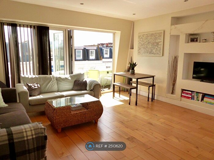 2 Bedroom Maisonette To Rent In Halford Road, London, SW6