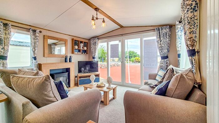 2 Bedroom Mobile/park Home For Sale In Links Road, Amble, Morpeth, NE65