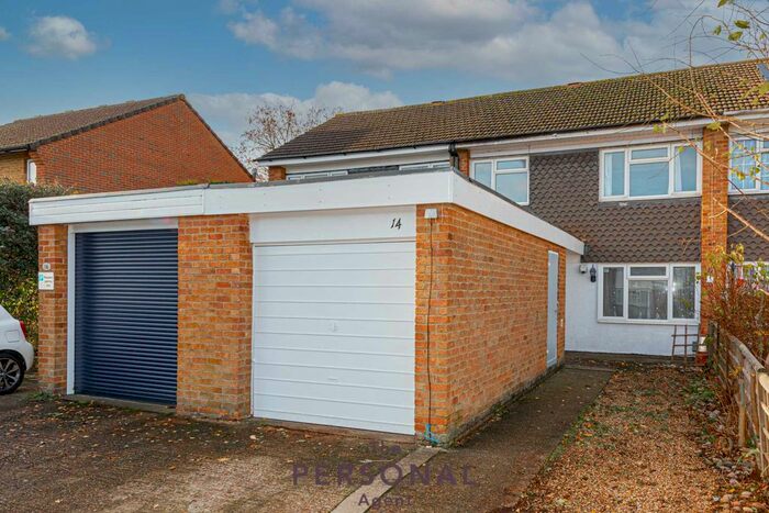 3 Bedroom Terraced House To Rent In Bloomsbury Close, Epsom KT19