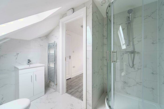 Studio To Rent In Headstone Gardens, Harrow, HA2