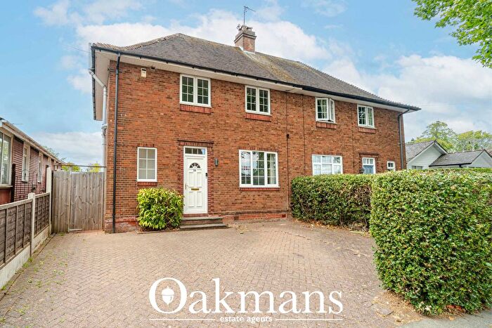 4 Bedroom Semi-Detached House For Sale In Hawkesley Drive, Birmingham, West Midlands, B31