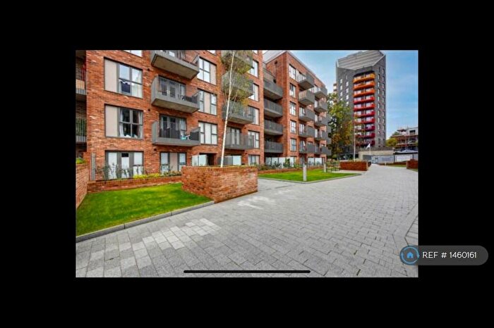 2 Bedroom Flat To Rent In Amphion Place, Maidstone, ME14